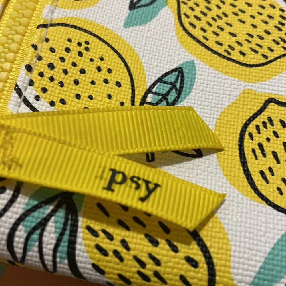 Travel makeup bags bundle